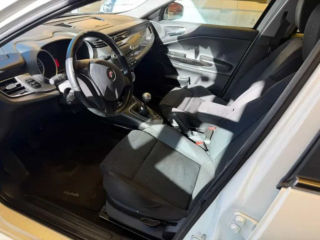 Alfa Romeo Giulietta 1.6 diesel CON garanzia-201 01/2013-photo-4