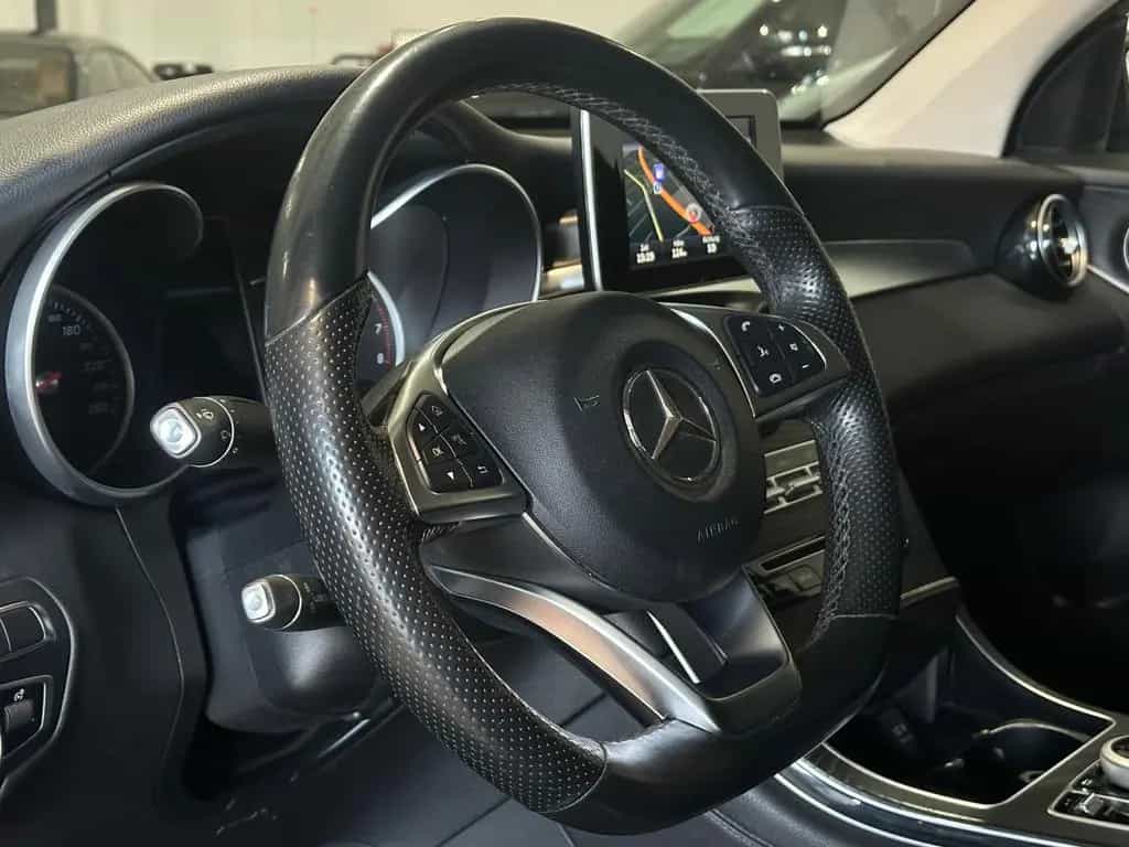 Mercedes-Benz GLC-Class 250 4Matic Coupe*AMG-Line,Night,360°,AHK,LED 12/2016-photo-15