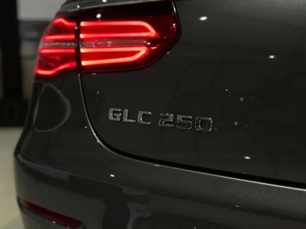Mercedes-Benz GLC-Class 250 4Matic Coupe*AMG-Line,Night,360°,AHK,LED 12/2016-photo-19
