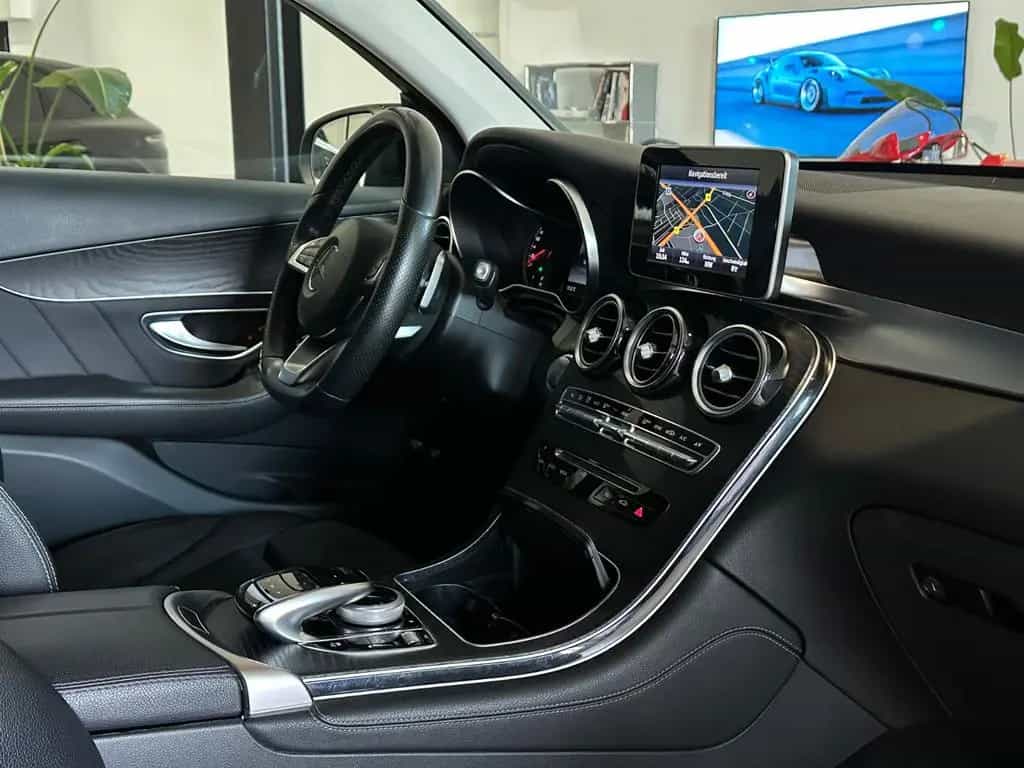 Mercedes-Benz GLC-Class 250 4Matic Coupe*AMG-Line,Night,360°,AHK,LED 12/2016-photo-25