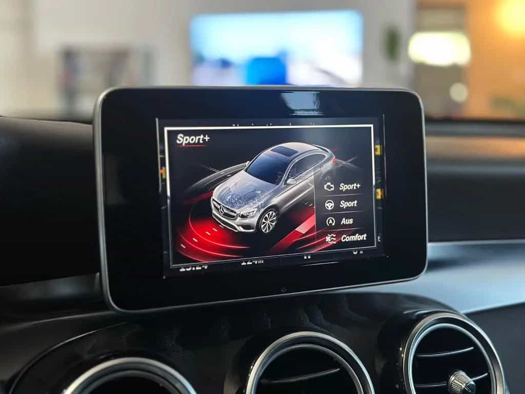 Mercedes-Benz GLC-Class 250 4Matic Coupe*AMG-Line,Night,360°,AHK,LED 12/2016-photo-30