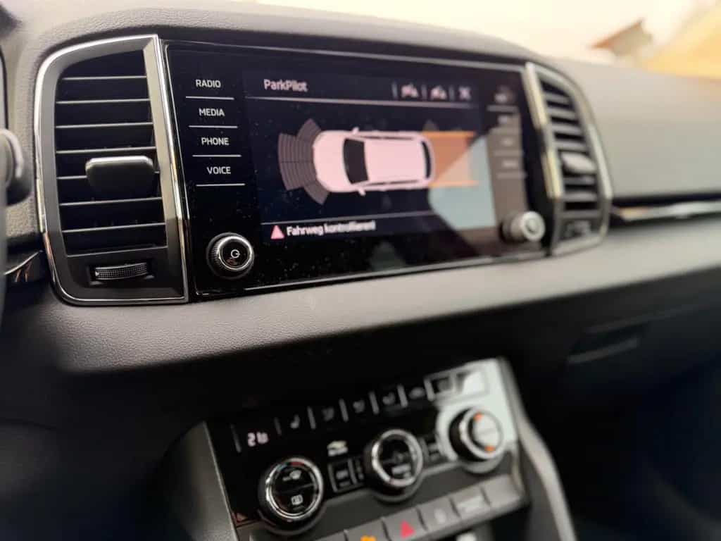 Skoda Karoq Style *1.HAND*CARPLAY*DSG*NAVI*SHZ 07/2018-photo-16