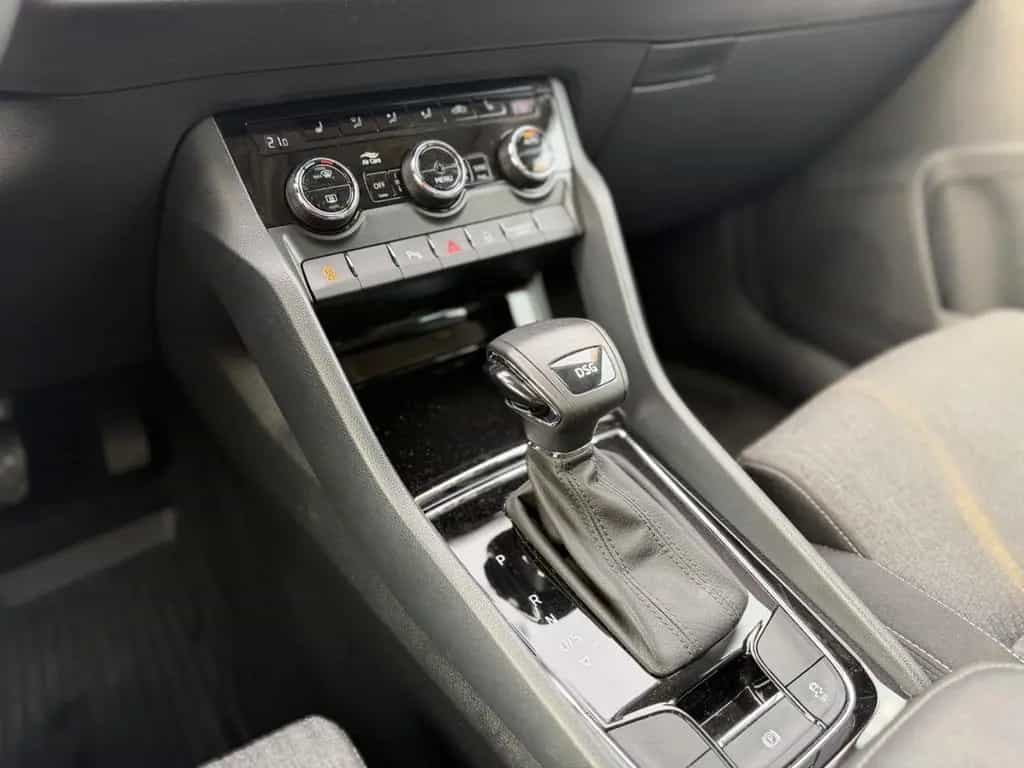 Skoda Karoq Style *1.HAND*CARPLAY*DSG*NAVI*SHZ 07/2018-photo-17
