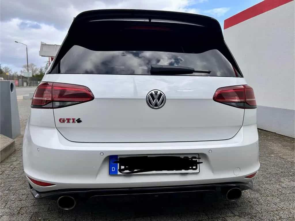 Volkswagen Golf 2.0 TSI DSG BMT GTI Clubsport GTI Clubsport 04/2016-photo-3