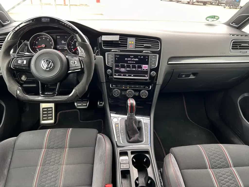 Volkswagen Golf 2.0 TSI DSG BMT GTI Clubsport GTI Clubsport 04/2016-photo-7