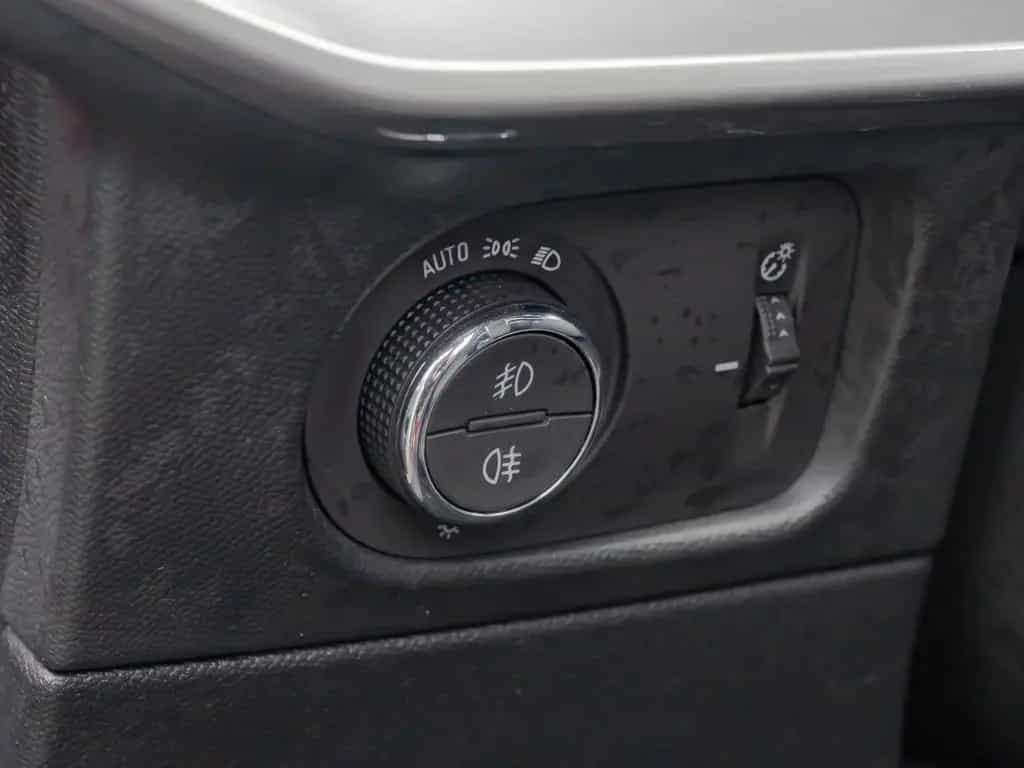 Opel Mokka 1.2 Ultimate SHZ NAVI ACC LED MATRIX-LED 03/2022-photo-11