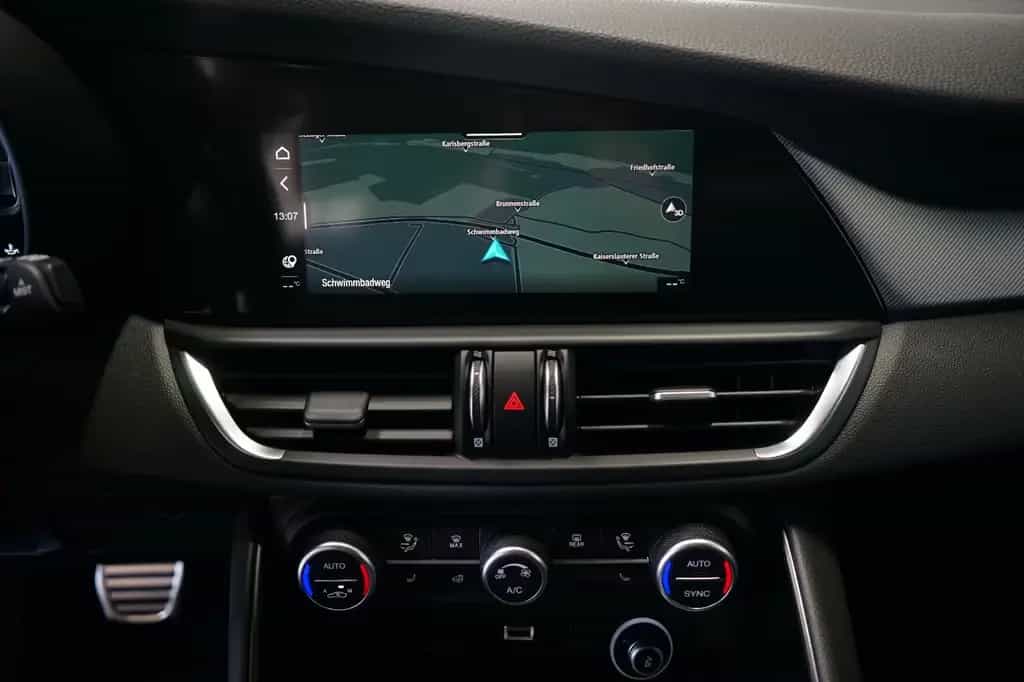 Alfa Romeo Giulia Veloce Q4 ACC+Kamera+Lenkradhz+Memory+SHZ 01/2025-photo-13