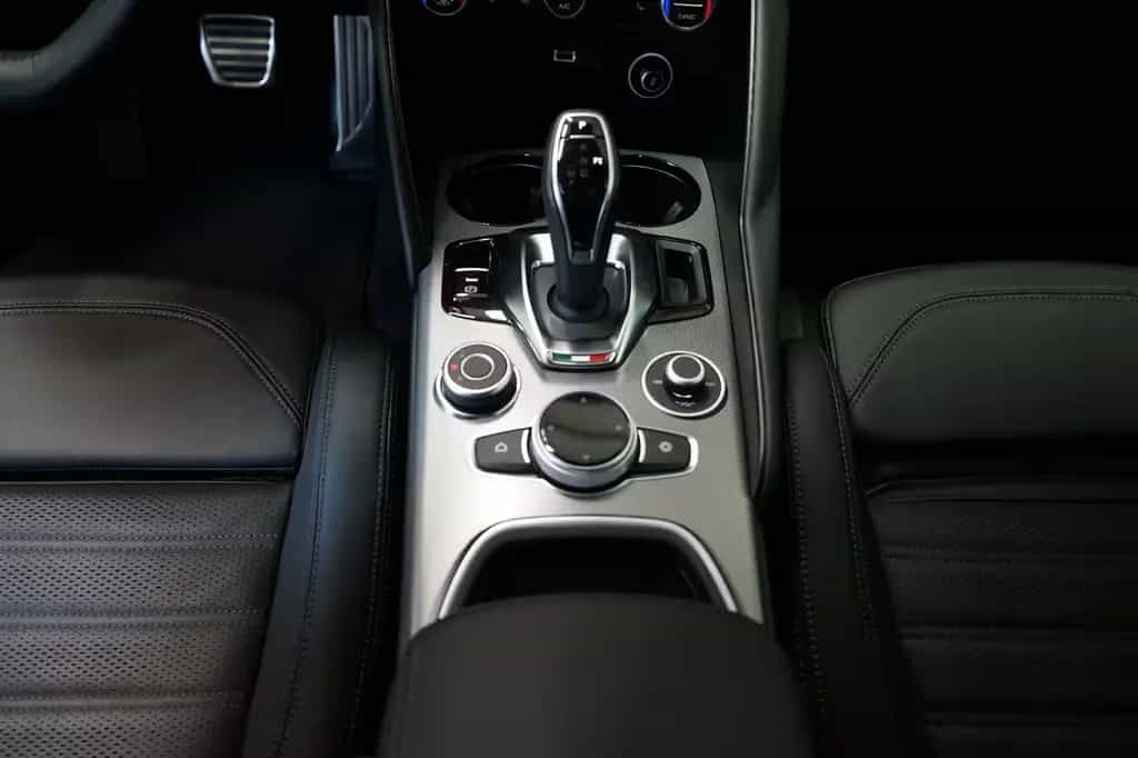 Alfa Romeo Giulia Veloce Q4 ACC+Kamera+Lenkradhz+Memory+SHZ 01/2025-photo-15