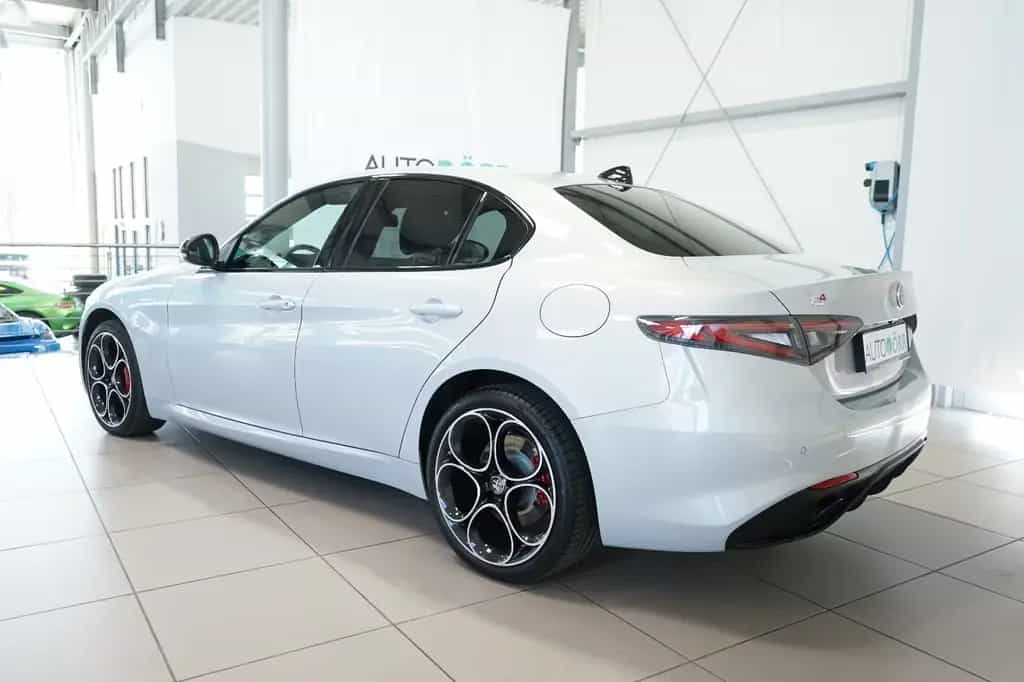 Alfa Romeo Giulia Veloce Q4 ACC+Kamera+Lenkradhz+Memory+SHZ 01/2025-photo-1