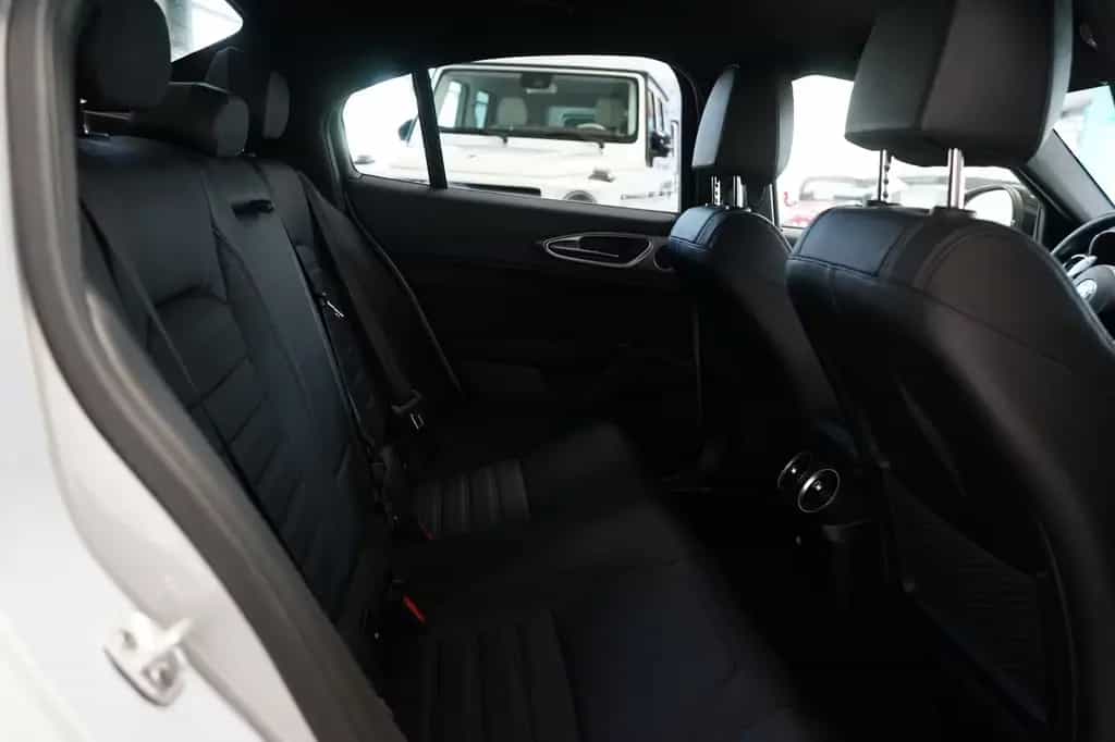 Alfa Romeo Giulia Veloce Q4 ACC+Kamera+Lenkradhz+Memory+SHZ 01/2025-photo-19
