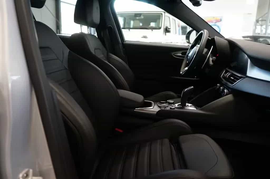 Alfa Romeo Giulia Veloce Q4 ACC+Kamera+Lenkradhz+Memory+SHZ 01/2025-photo-20