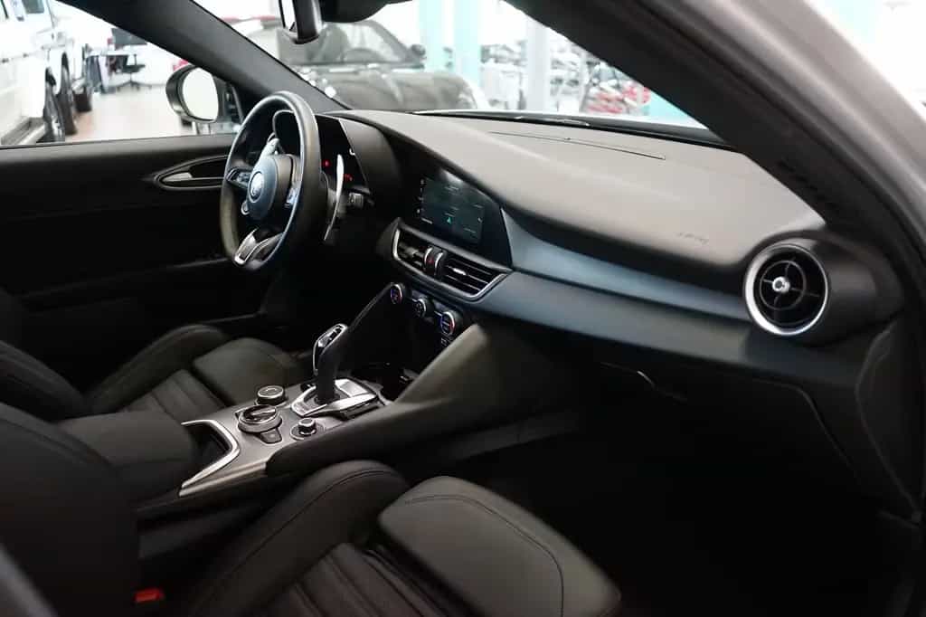 Alfa Romeo Giulia Veloce Q4 ACC+Kamera+Lenkradhz+Memory+SHZ 01/2025-photo-21