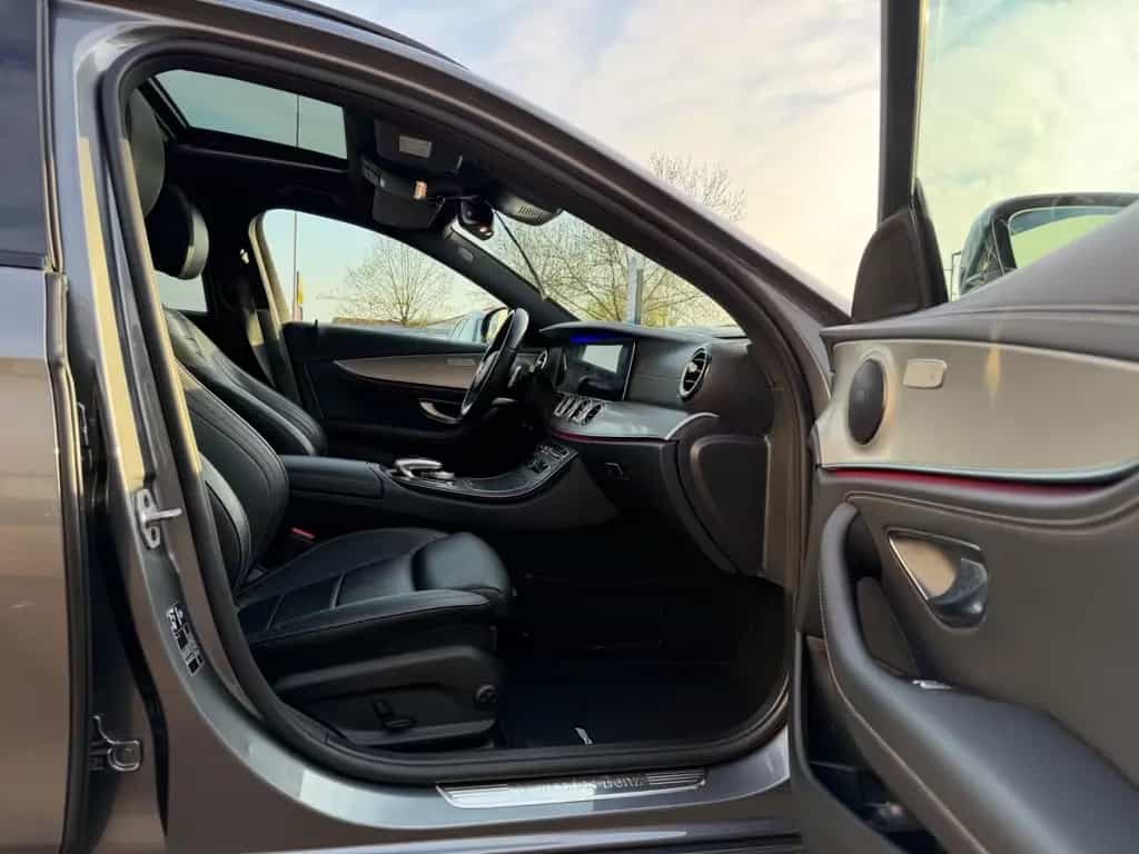 Mercedes-Benz E 400 T-Modell E 400 d 4Matic *2. Hand *AMG *S-Dach 07/2019-photo-7
