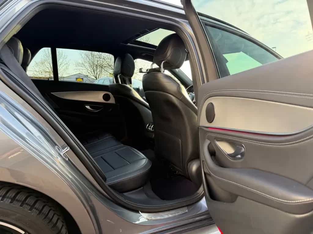 Mercedes-Benz E 400 T-Modell E 400 d 4Matic *2. Hand *AMG *S-Dach 07/2019-photo-8