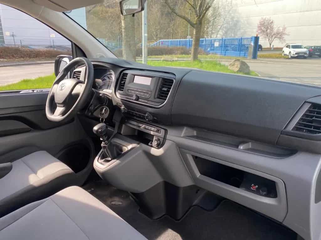 Toyota Proace (Verso) Proace Verso  1Hd 9 Sitzer Glasdach !!! 09/2019-photo-16