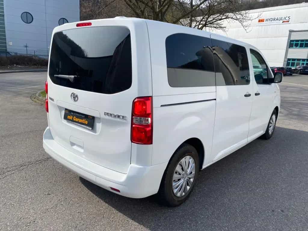 Toyota Proace (Verso) Proace Verso  1Hd 9 Sitzer Glasdach !!! 09/2019-photo-7
