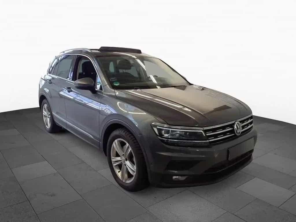Volkswagen Tiguan SOUND 1.4 TSI DSG RFK HUD LED Pano AHK 02/2018-photo-10