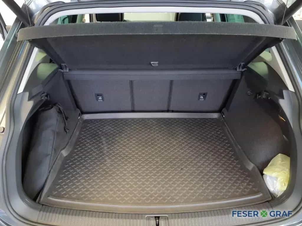 Volkswagen Tiguan SOUND 1.4 TSI DSG RFK HUD LED Pano AHK 02/2018-photo-9