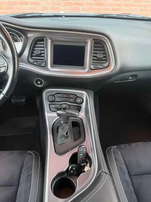 Dodge Challenger 3,6l SXT 12/2019-photo-17