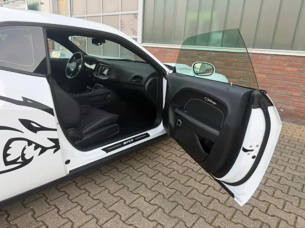 Dodge Challenger 3,6l SXT 12/2019-photo-9