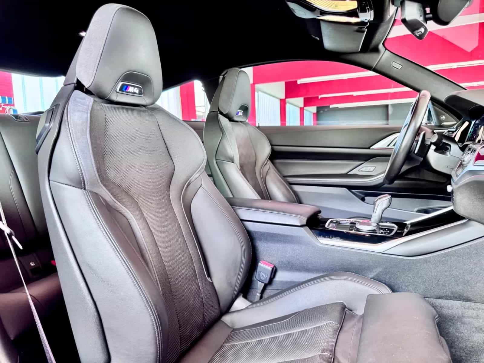 BMW M4 03/2021-photo-25