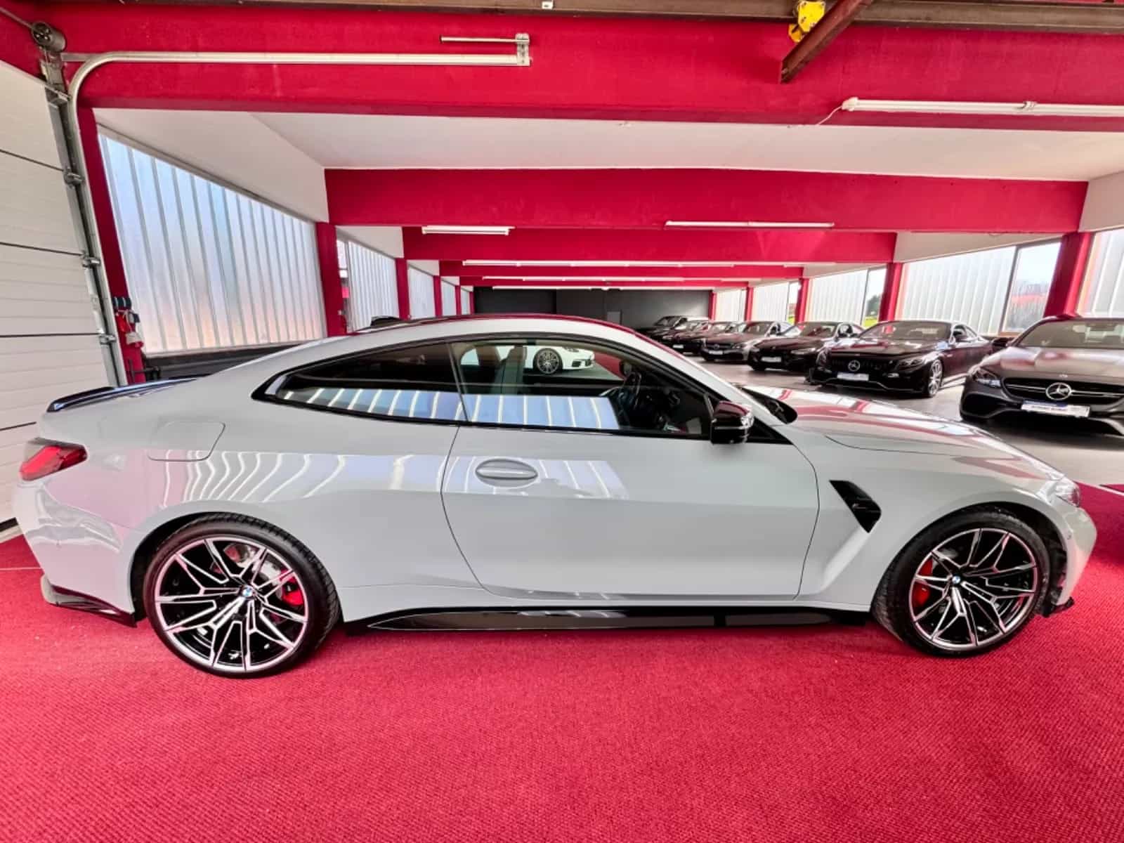 BMW M4 03/2021-photo-5