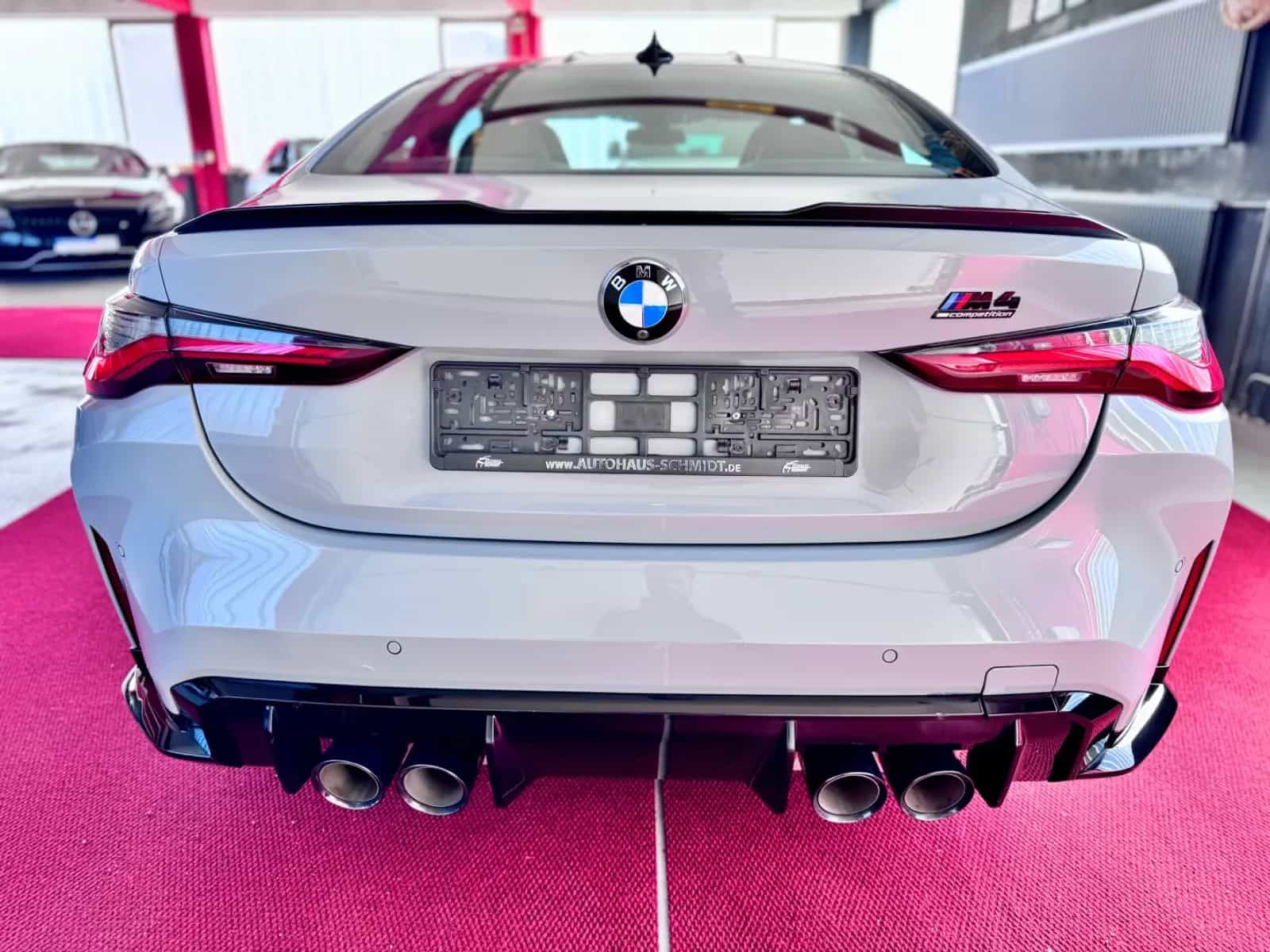 BMW M4 03/2021-photo-7