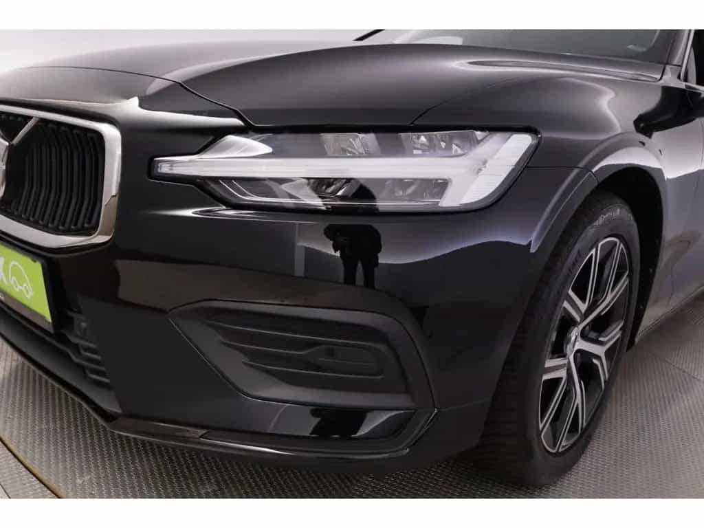 Volvo V60 B3 Geartronic Core+LED+NAVI+KAMERA+TEMPO 08/2022-photo-11