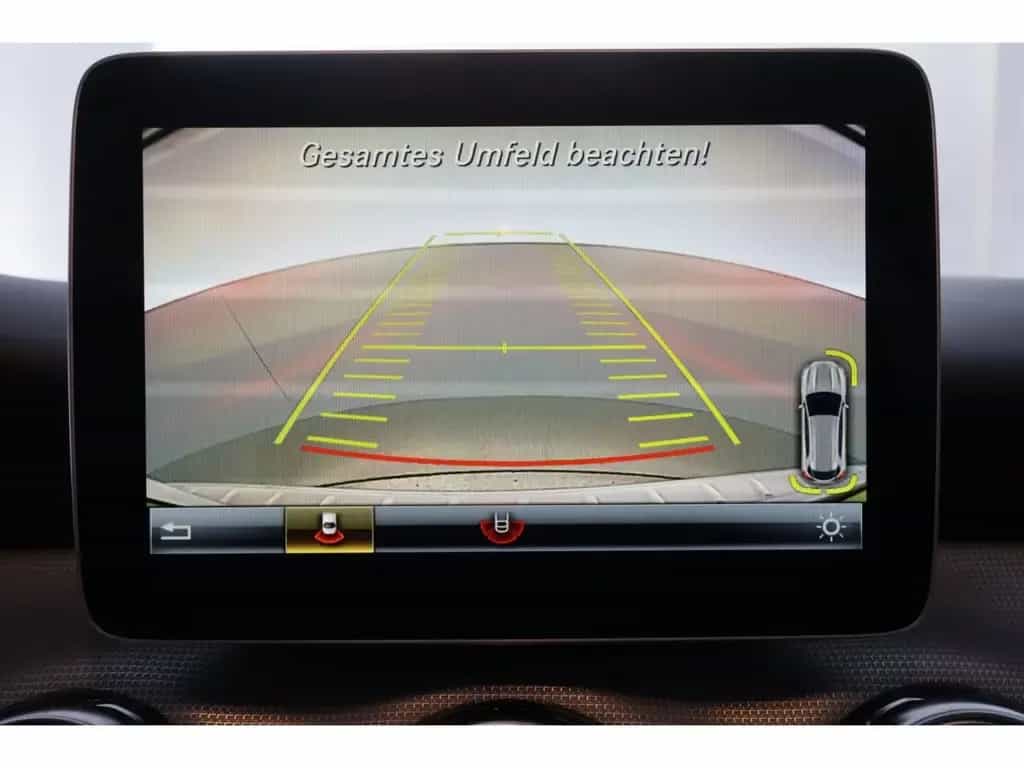 Mercedes-Benz GLA 200 7G-DCT Urban+LED+NAVI+KAMERA+TEMPO 02/2020-photo-17