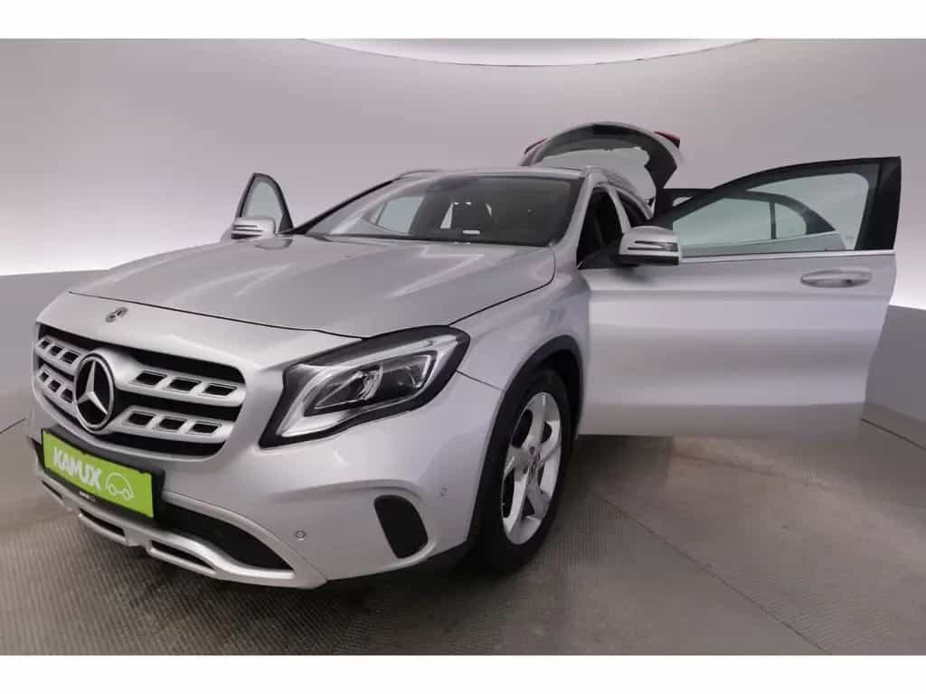 Mercedes-Benz GLA 200 7G-DCT Urban+LED+NAVI+KAMERA+TEMPO 02/2020-photo-21