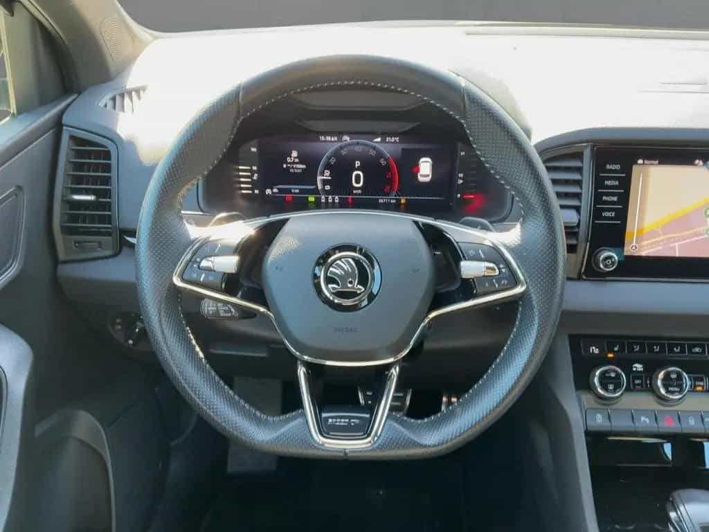Skoda Karoq 1.5 TSI DSG SPORTLINE LED+NAVI+APP+ACC+SHZ 03/2022-photo-9