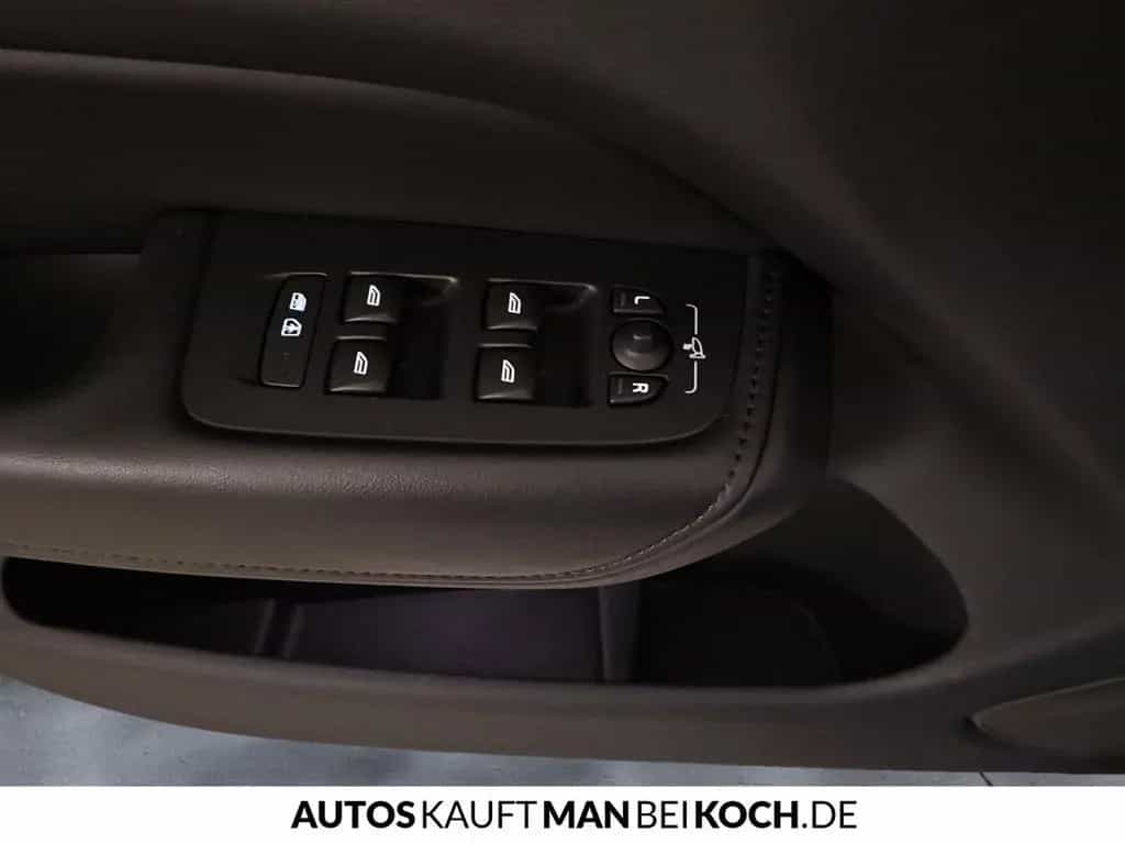 Volvo XC60 B4 D Plus Dark ACC BLIS V-LED 4xSHz MEM H&K 02/2024-photo-19