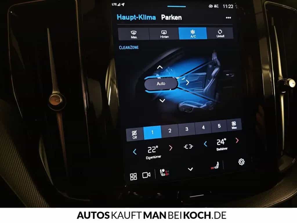 Volvo XC60 B4 D Plus Dark ACC BLIS V-LED 4xSHz MEM H&K 02/2024-photo-24