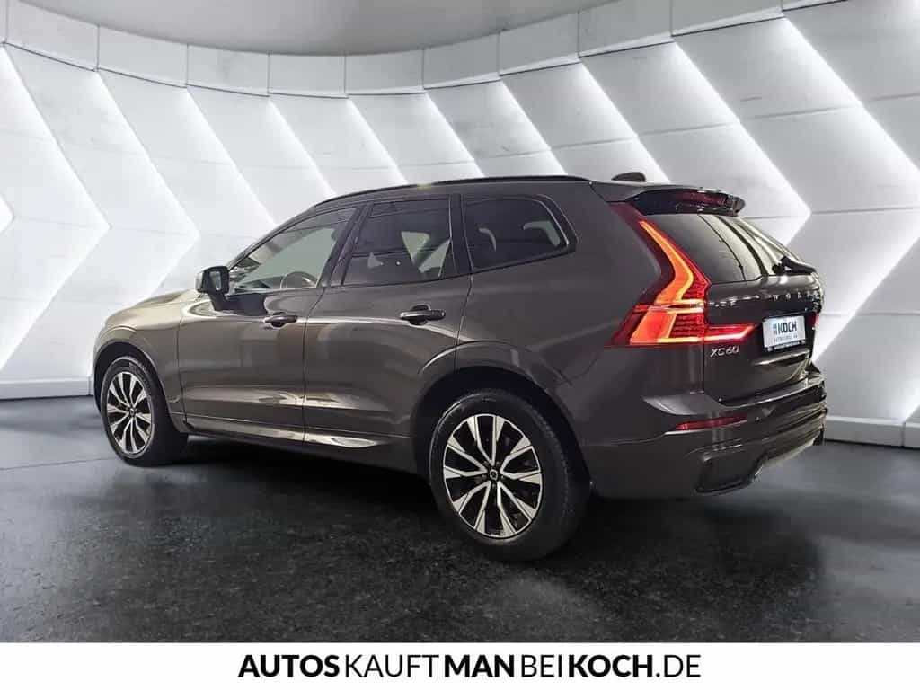 Volvo XC60 B4 D Plus Dark ACC BLIS V-LED 4xSHz MEM H&K 02/2024-photo-3