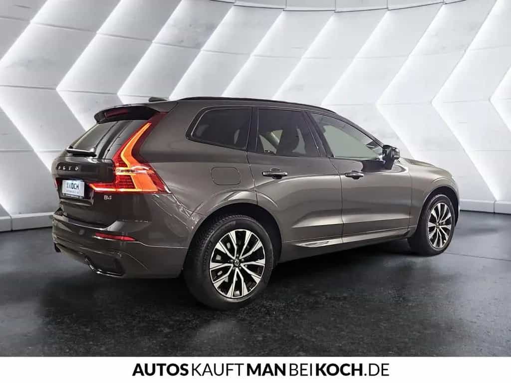Volvo XC60 B4 D Plus Dark ACC BLIS V-LED 4xSHz MEM H&K 02/2024-photo-4