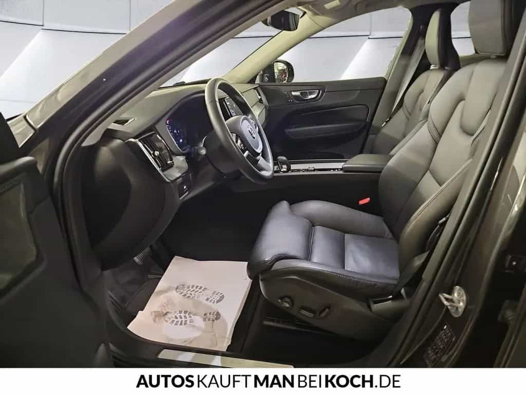 Volvo XC60 B4 D Plus Dark ACC BLIS V-LED 4xSHz MEM H&K 02/2024-photo-6