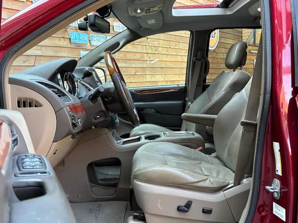 Chrysler Grand Voyager Town & Country 3,6L LPG AHK Leder 06/2014-photo-17