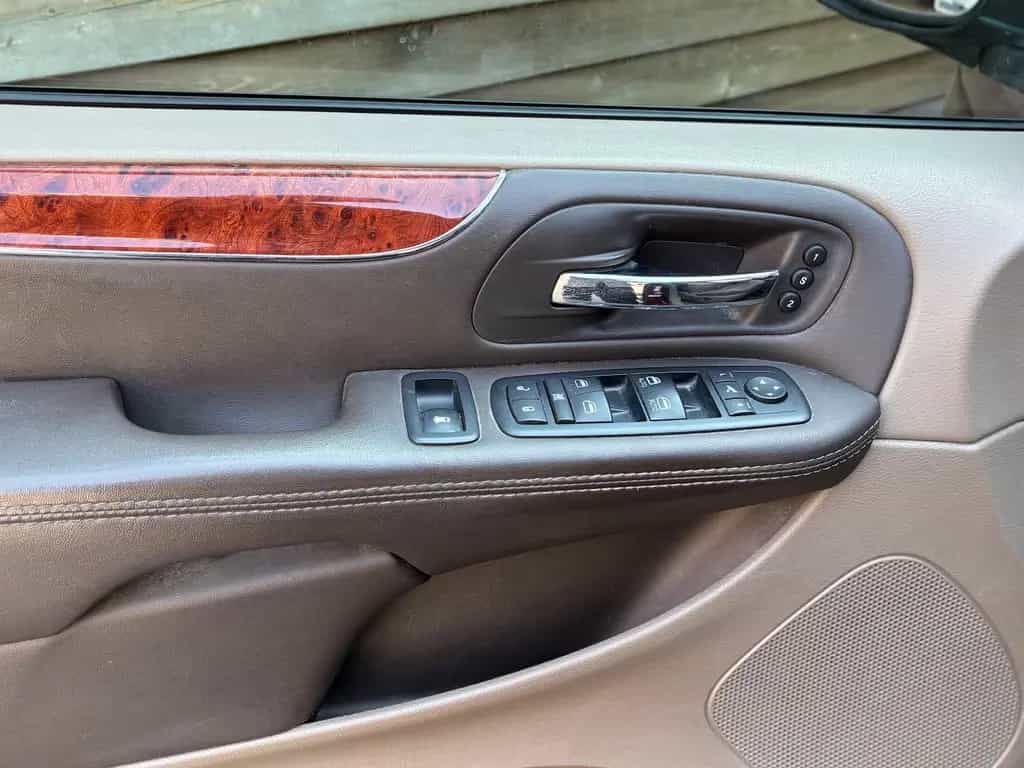 Chrysler Grand Voyager Town & Country 3,6L LPG AHK Leder 06/2014-photo-19
