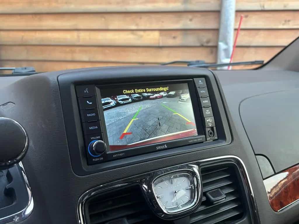 Chrysler Grand Voyager Town & Country 3,6L LPG AHK Leder 06/2014-photo-21