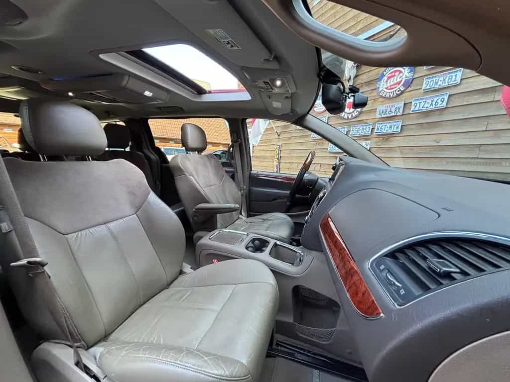 Chrysler Grand Voyager Town & Country 3,6L LPG AHK Leder 06/2014-photo-29