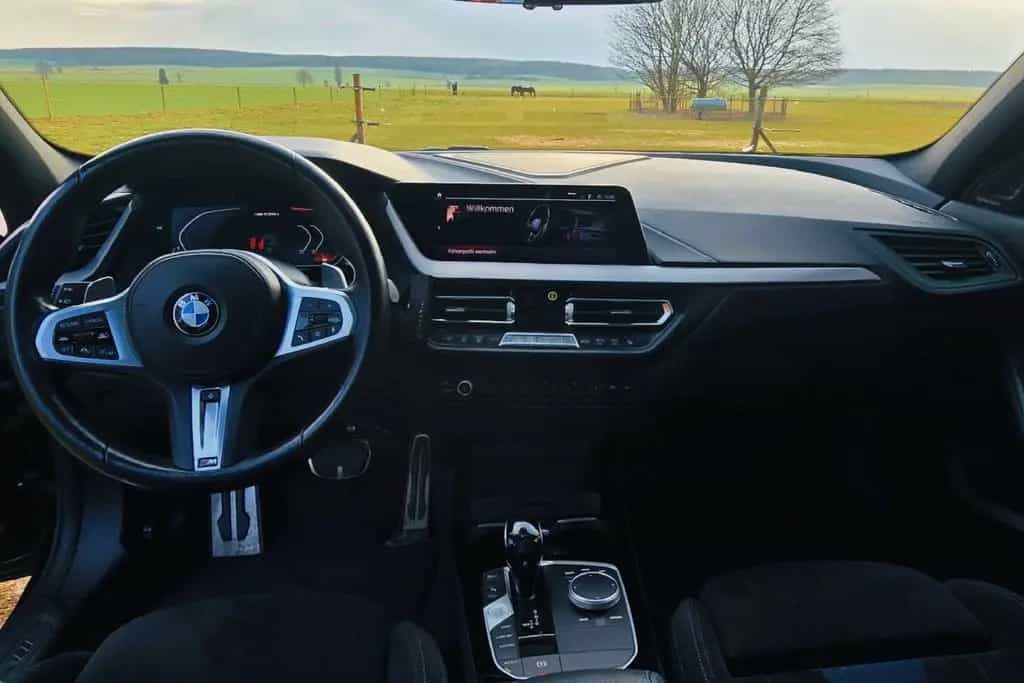 BMW 1 Series 135 i xdrive VOLL H&K PANO 8fach M Sportsitze 02/2020-photo-5