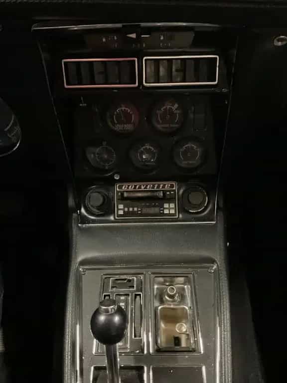 Chevrolet Corvette 07/1975-photo-6