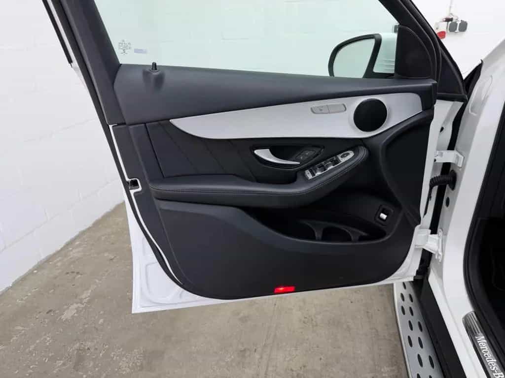 Mercedes-Benz GLC-Class 220 d 4Matic 9G-TRONIC AMG Line+PANO+DAB+ 06/2022-photo-28