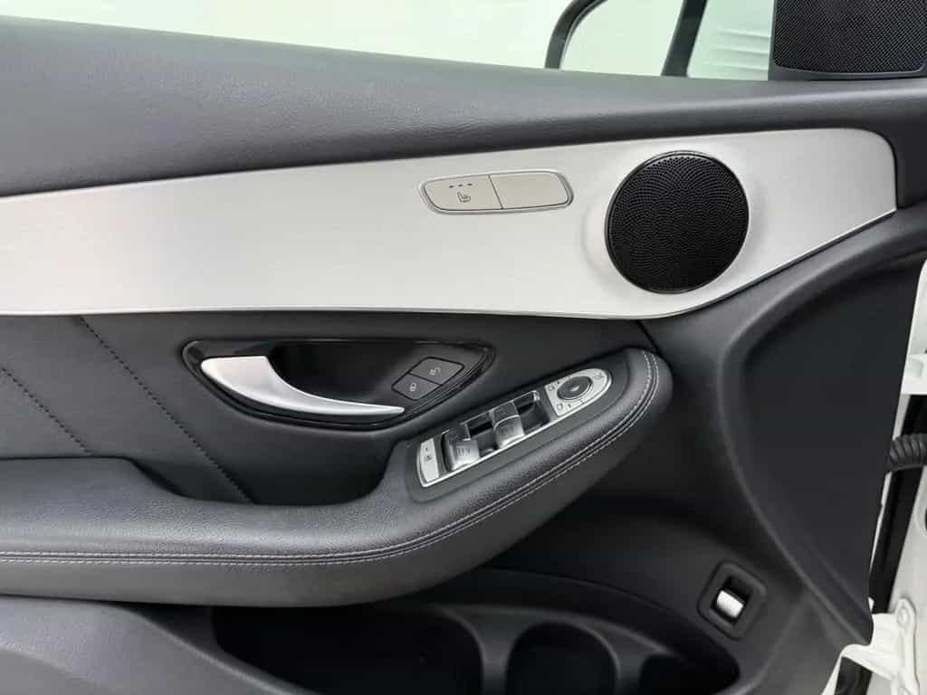 Mercedes-Benz GLC-Class 220 d 4Matic 9G-TRONIC AMG Line+PANO+DAB+ 06/2022-photo-29