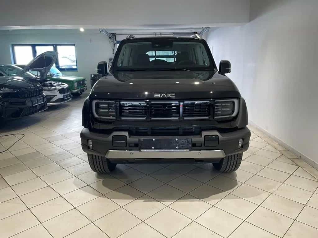 BAIC BJ40 Pro Black 2.0T 4WD PANO Leder Lagerfahrzeug null-photo-1