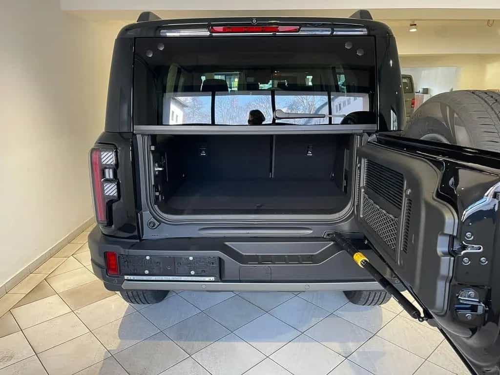 BAIC BJ40 Pro Black 2.0T 4WD PANO Leder Lagerfahrzeug null-photo-10