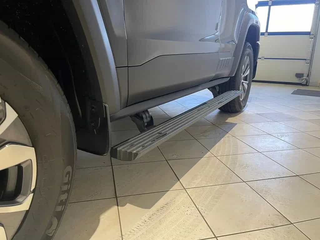 BAIC BJ40 Pro Black 2.0T 4WD PANO Leder Lagerfahrzeug null-photo-37