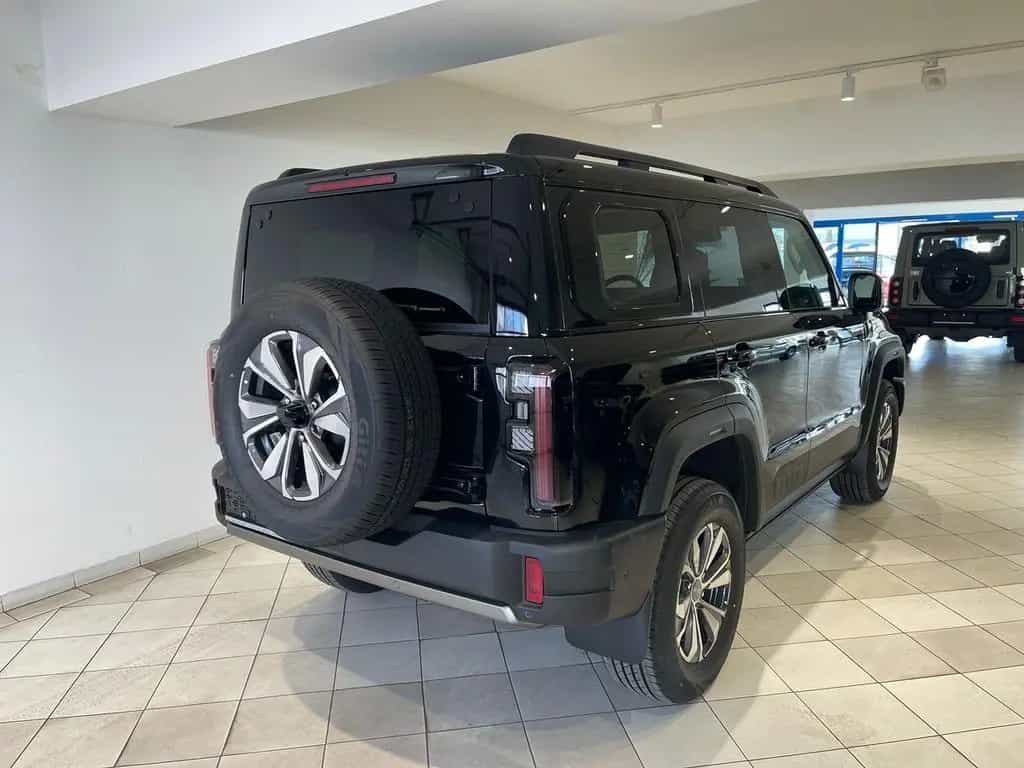 BAIC BJ40 Pro Black 2.0T 4WD PANO Leder Lagerfahrzeug null-photo-4