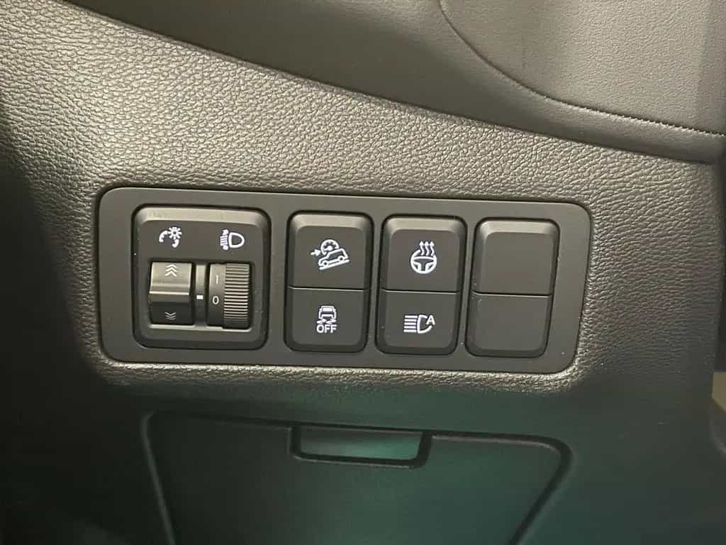 BAIC BJ40 Pro Black 2.0T 4WD PANO Leder Lagerfahrzeug null-photo-40