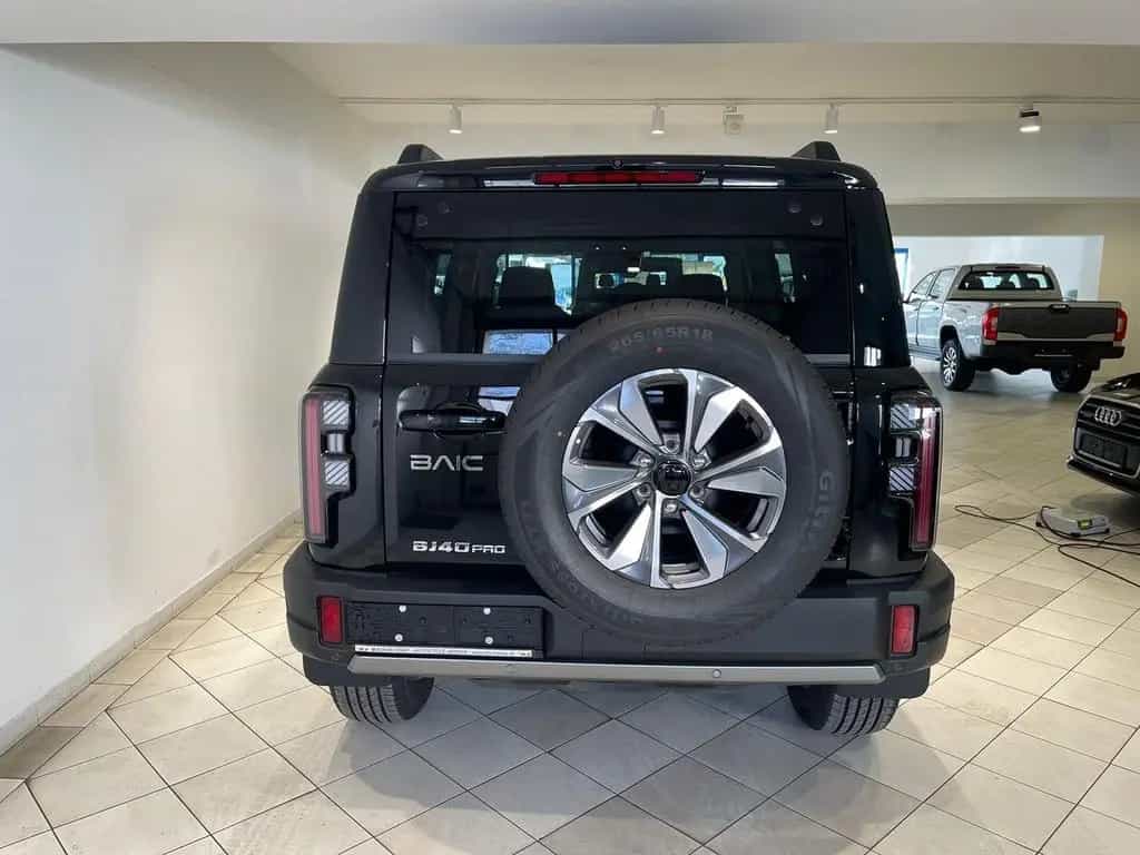 BAIC BJ40 Pro Black 2.0T 4WD PANO Leder Lagerfahrzeug null-photo-5